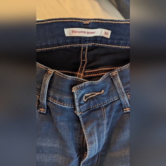 Levi's Jeans, size 30 - Picture 2 of 3